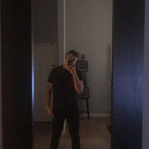 Meet your Posher, Izaac